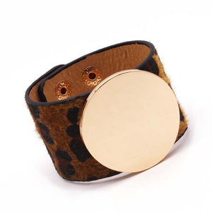 D&D Fashion Leopard Charm Leather Bracelets For Women Simple All-Match OL V Word Wide Cuff Bracelet Femme 2019 New Hand Jewelry