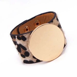 D&D Fashion Leopard Charm Leather Bracelets For Women Simple All-Match OL V Word Wide Cuff Bracelet Femme 2019 New Hand Jewelry