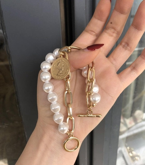 HUANZHI 2019 New Baroque Irregular Imitation Pearls Gold Metal Link Chain Bracelets for Women Girl Summer Party Jewelry